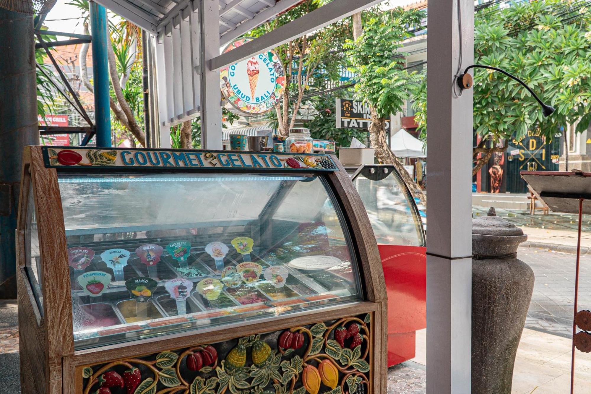 Bali Summer Hotel By Amerta Kuta  Exterior photo